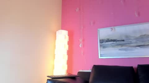 Snapshot of tiffanysuarez_ chatting on March 1, 1:07 pm Stefany Suarez online show from March 1, 1:07 pm