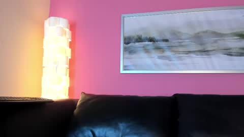 Stefany Suarez online show from April 11, 9:52 pm