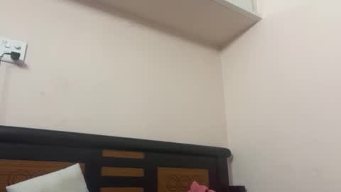 tigertinku online show from November 8, 12:05 pm