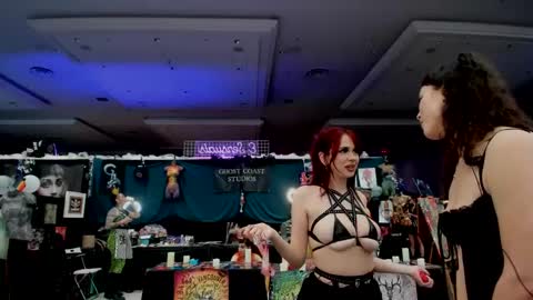 Snapshot of tiggerrosey chatting on February 1, 11:06 pm All my Links online show from February 1, 11:06 pm