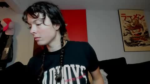 Snapshot of tiggerrosey chatting on October 31, 7:15 pm All my Links online show from October 31, 7:15 pm