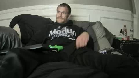 Tiggity23 come stroke my 9 cock with ne online show from April 1, 4:48 pm