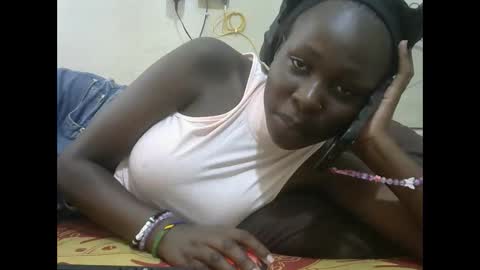 tight_pussie online show from October 17, 8:06 am