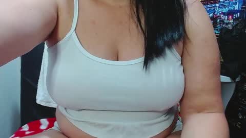 Tila online show from March 31, 1:29 am