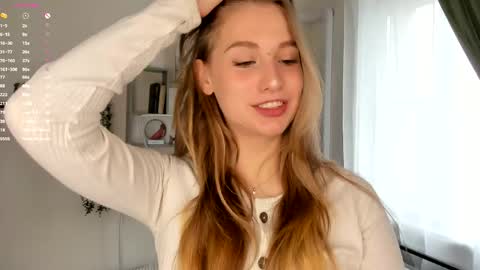 Elizabeth Elize online show from May 23, 9:35 am