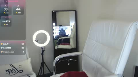 Tilly online show from February 27, 9:47 pm