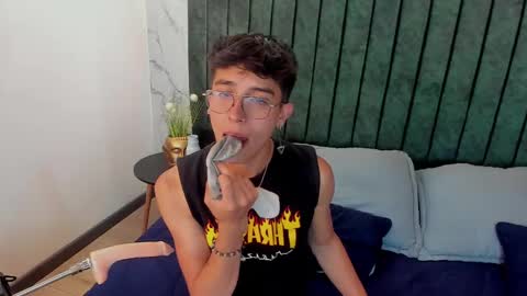 Tim Fox online show from February 5, 8:04 pm