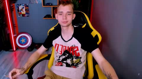 Snapshot of tim_blackk chatting on November 8, 7:08 am Tim online show from November 8, 7:08 am