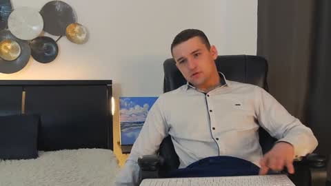 Snapshot of tim_mart chatting on January 12, 7:21 am ask me online show from January 12, 7:21 am