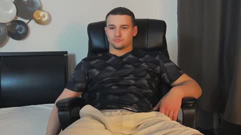 Snapshot of tim_mart chatting on February 1, 7:36 am ask me online show from February 1, 7:36 am