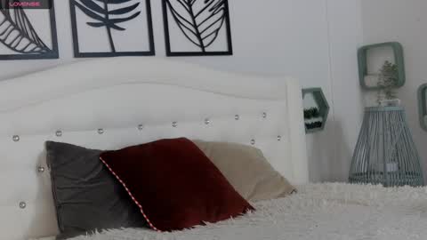 Snapshot of tim_mart chatting on February 7, 7:38 pm ask me online show from February 7, 7:38 pm