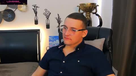 Snapshot of tim_mart chatting on February 27, 10:15 am ask me online show from February 27, 10:15 am