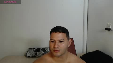Snapshot of tim_martinez chatting on June 7, 9:07 pm tim_martinez online show from June 7, 9:07 pm