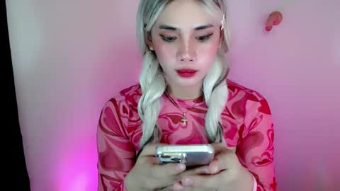 Snapshot of timea_slut69xx chatting on December 7, 2:46 pm Happy Birthday To Me online show from December 7, 2:46 pm