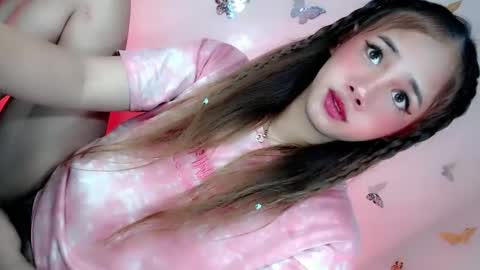 Snapshot of timea_slut69xx chatting on February 25, 12:03 pm Happy Birthday To Me online show from February 25, 12:03 pm