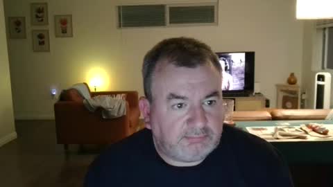 Snapshot of timelordpatrick chatting on September 28, 3:34 am P S M online show from September 28, 3:34 am