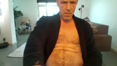 times20 online show from March 24, 6:29 am