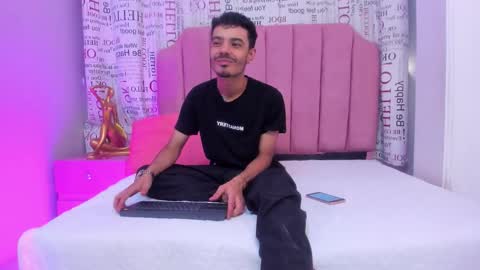 Snapshot of timothe_evans chatting on October 20, 9:15 pm Evans online show from October 20, 9:15 pm