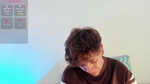 Timothy 21 years old online show from November 17, 8:25 pm