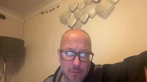 Snapshot of timtim19781978 chatting on December 15, 7:29 pm timtim19781978 online show from December 15, 7:29 pm