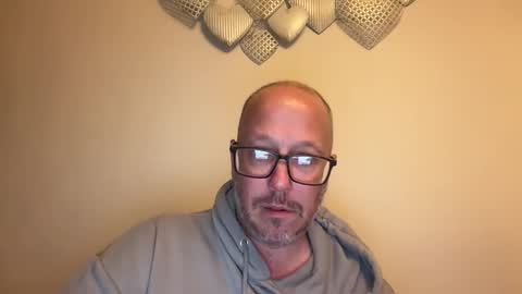 Snapshot of timtim19781978 chatting on May 15, 8:27 pm timtim19781978 online show from May 15, 8:27 pm