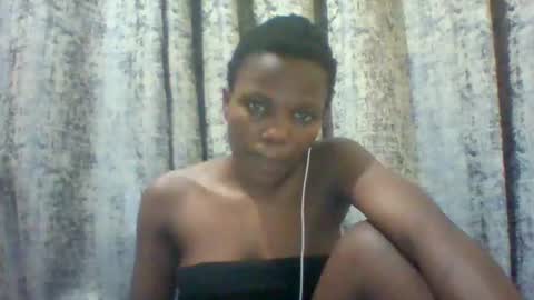 Snapshot of tina2030_1 chatting on May 30, 7:44 pm tee online show from May 30, 7:44 pm