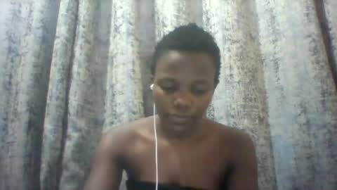 Snapshot of tina2030_1 chatting on June 27, 10:31 am tee online show from June 27, 10:31 am