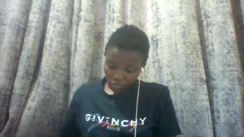 Snapshot of tina2030_1 chatting on July 23, 6:33 am tee online show from July 23, 6:33 am