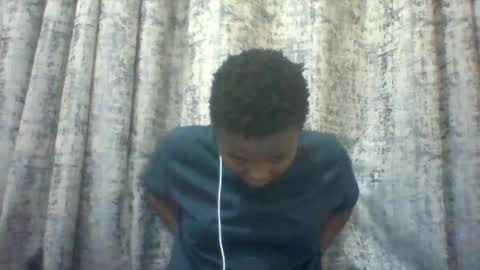 Snapshot of tina2030_1 chatting on July 27, 6:37 pm tee online show from July 27, 6:37 pm