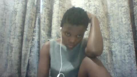 Snapshot of tina2030_1 chatting on August 3, 5:50 am tee online show from August 3, 5:50 am