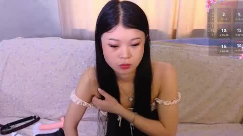 tina__kim online show from March 24, 10:09 am