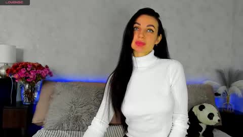 Tina online show from November 9, 10:13 am