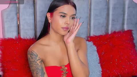 Snapshot of tina_noa chatting on February 9, 9:37 am Tina noa online show from February 9, 9:37 am