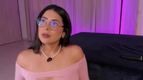 tina_olsen07 online show from February 22, 8:07 pm