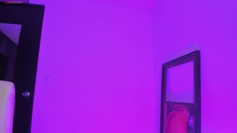 Tina  online show from February 4, 9:04 am