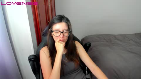 Tina online show from February 9, 7:51 pm