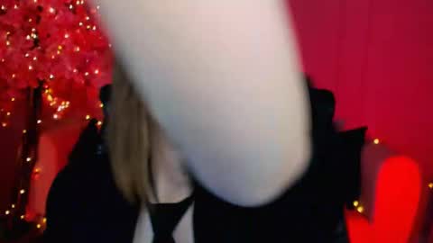 Tina Davil online show from January 11, 4:25 pm