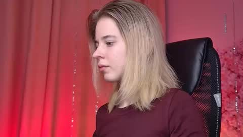 Tina Davil online show from February 6, 9:23 am