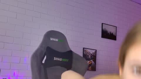 Tina Davil online show from February 19, 9:16 am