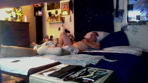 Snapshot of tinalover4u2 chatting on October 9, 5:00 pm tinalover4u2 online show from October 9, 5:00 pm