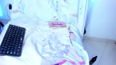 tinas_smith online show from October 1, 8:26 pm