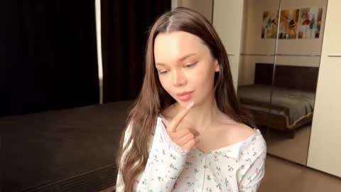 Tina online show from March 6, 7:05 am