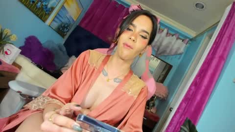 Snapshot of tinatemptsxxx chatting on May 11, 2:45 pm Tina Valentine online show from May 11, 2:45 pm