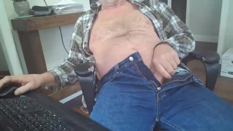 Snapshot of tincup430 chatting on March 5, 12:44 pm 5 day load on deck online show from March 5, 12:44 pm