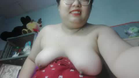 Snapshot of tini_bei chatting on May 8, 3:50 pm tini_bei online show from May 8, 3:50 pm