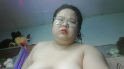Snapshot of tini_bei chatting on May 14, 3:52 pm tini_bei online show from May 14, 3:52 pm