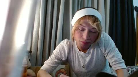 tini_mix206927 online show from March 27, 11:26 pm