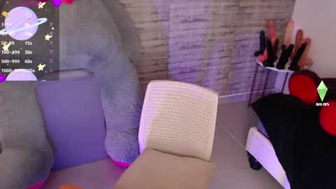 Snapshot of tinna__hottie chatting on May 18, 11:49 am Tinna Goddess online show from May 18, 11:49 am