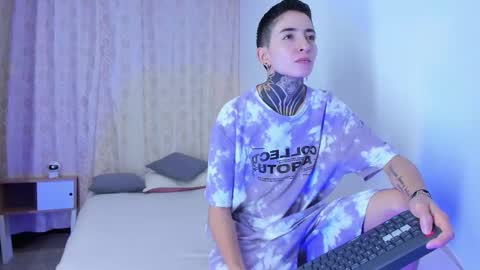 TINNY AND CANDY online show from November 8, 12:16 pm