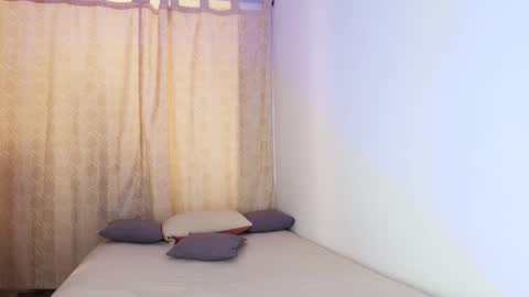 TINNY AND CANDY online show from February 22, 5:33 pm